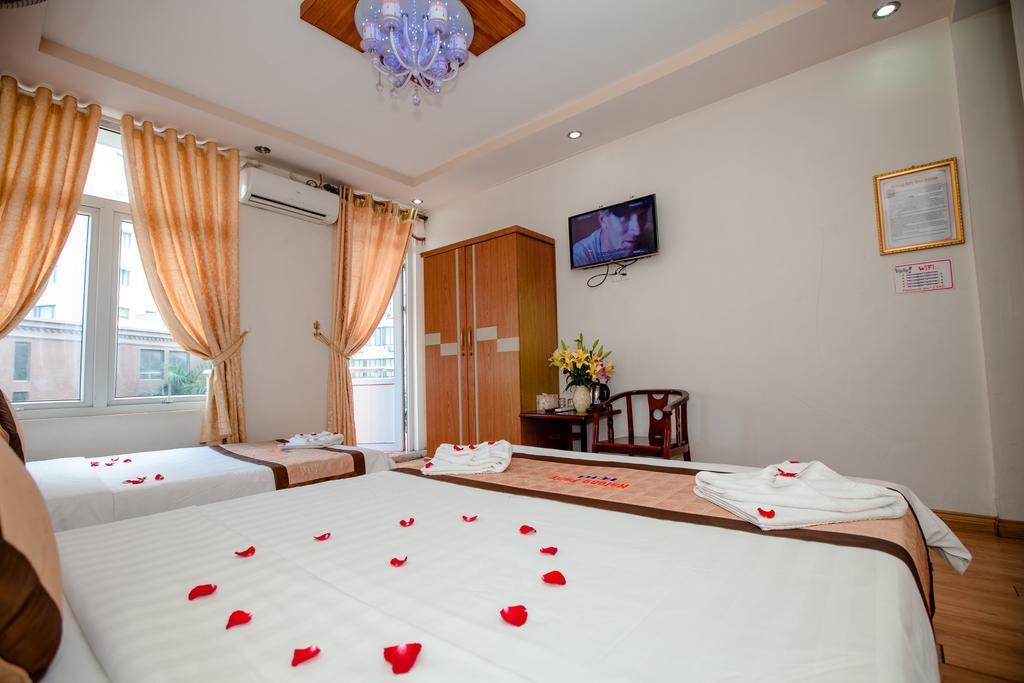 Halong Party Hostel Ха Лонг Екстериор снимка