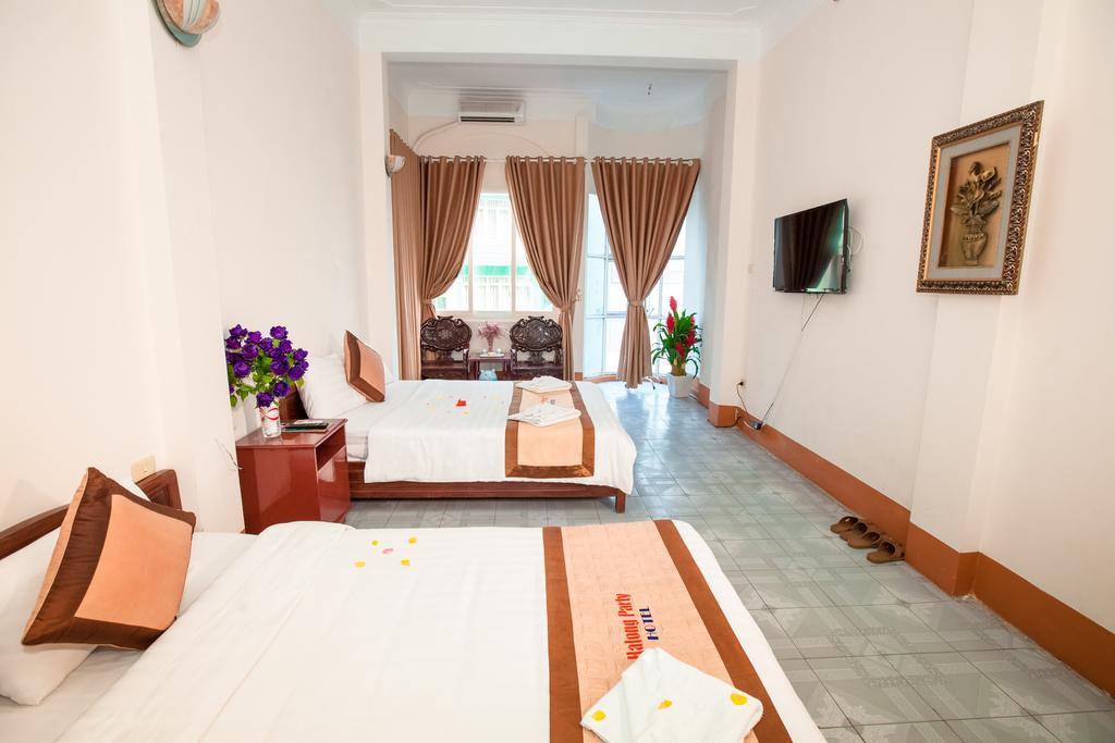 Halong Party Hostel Ха Лонг Екстериор снимка